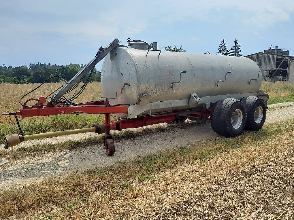 Tutte le macchine: Güllefass Pumpfass Jauchefass – Usato da Schleitheim venduto da Vario926
