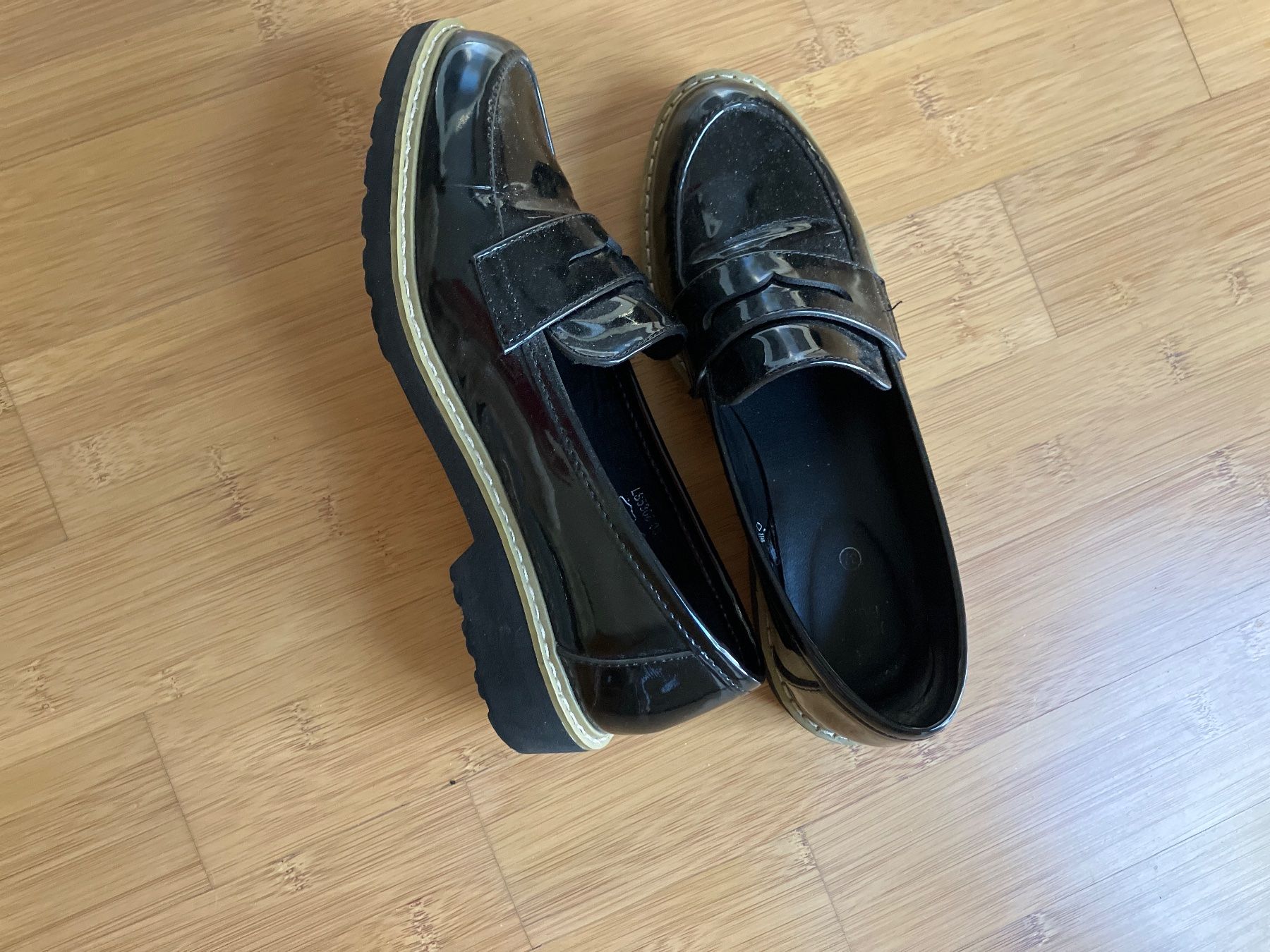 Colori: Lacklederschuh – Usato da Belp venduto da Bverona 1