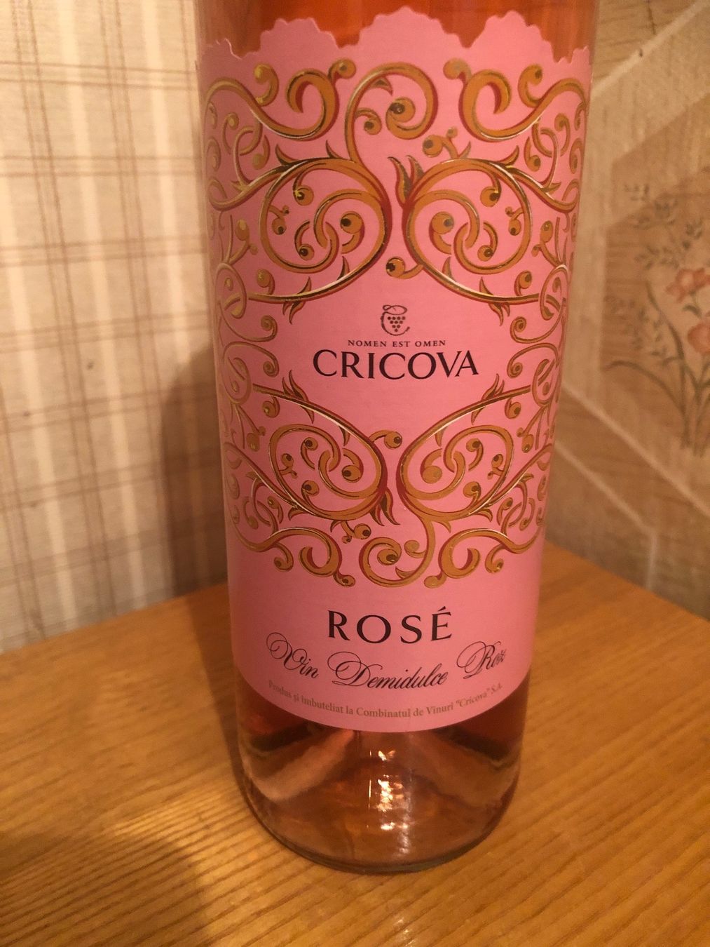 Vino: CRICOVA  halb süsser Rosé, Moldawien – Nuovo e nell'imballaggio originale da Wald ZH venduto da mlnt 3