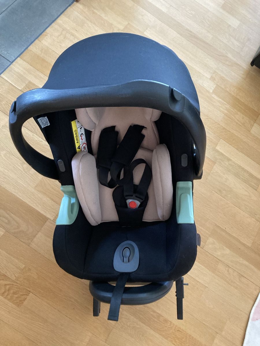 ABC Design Seggiolini per auto: Babyschale mit Isofixstation ABC Tulip – Usato da Oberwil Lieli venduto da PIXO84 1