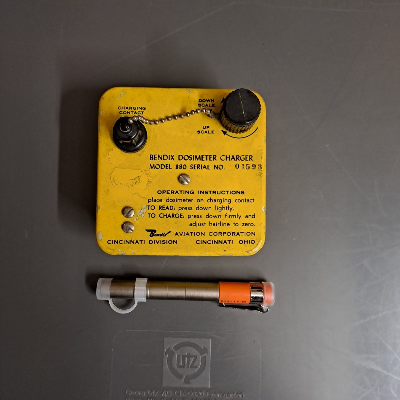 Mesurer: Dosimeter mit Ablesegerät Schweizer Armee – D'occasion à Gipf-Oberfrick par Mig_29