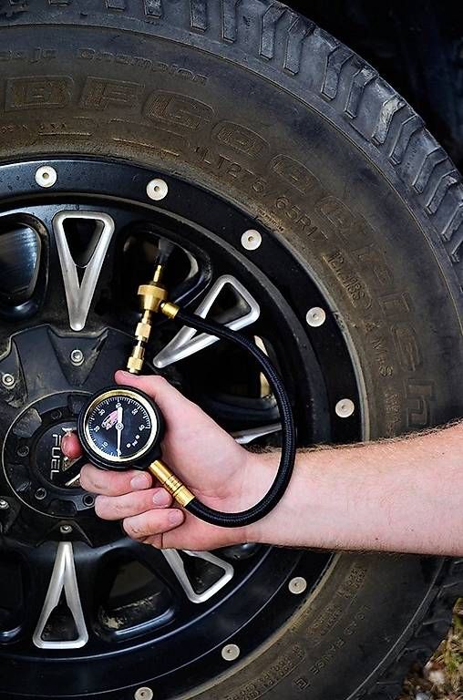 Alle Werkzeuge: Rapid tyre deflator / Manometro pneumatici / Dobinsons 4x4 – Gebraucht aus Gordola von garage.decar 1