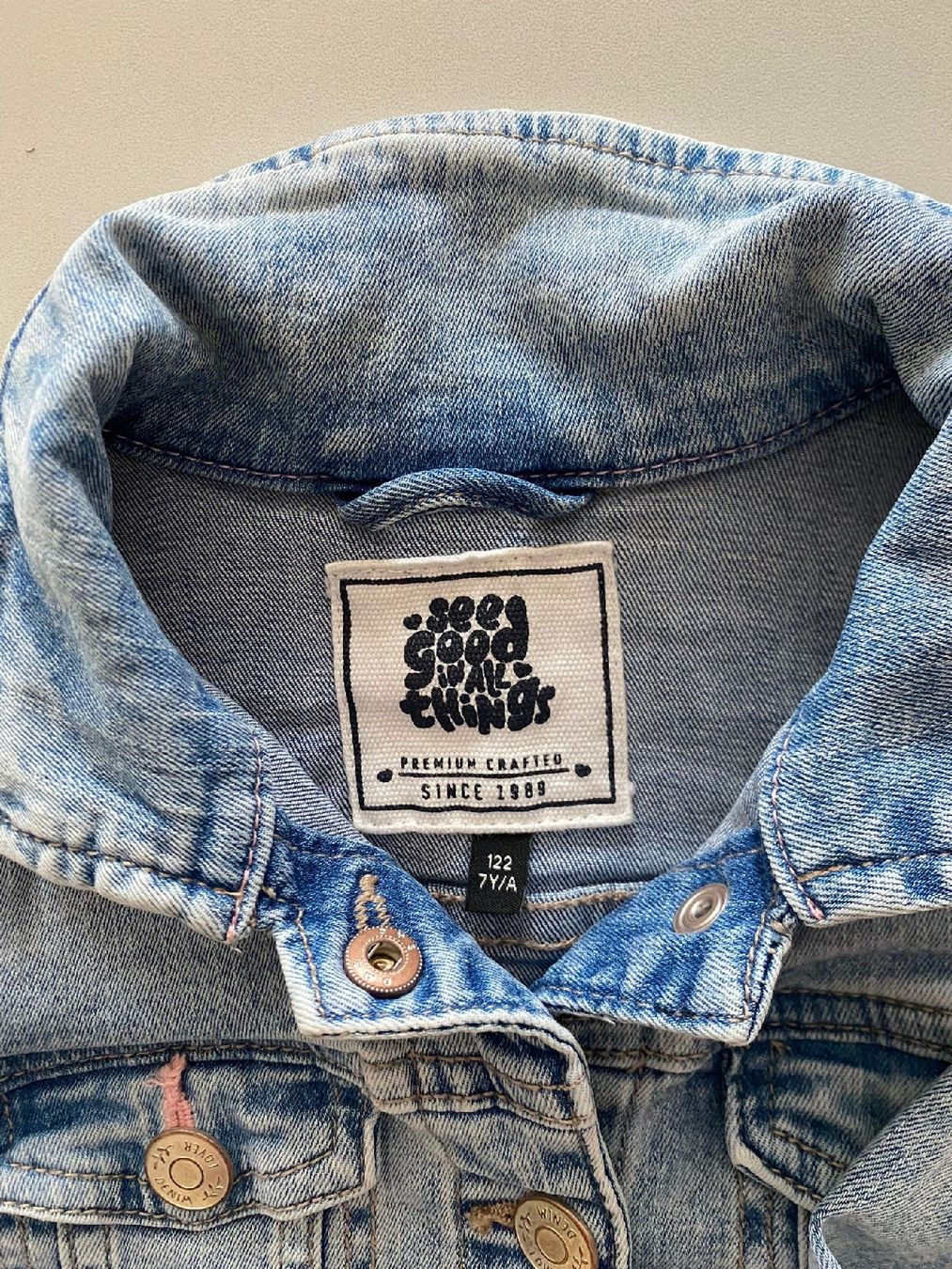 Giacche & Cappotti: Mädchen Jeansjacke Gr.122 – Usato da Herisau venduto da sen_8w8b 1