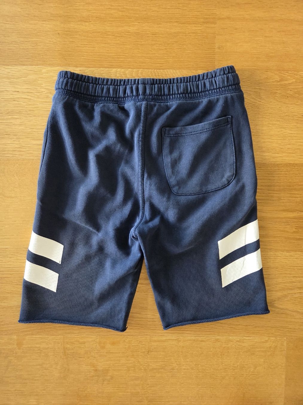 H&M Pantaloni: Kurze Hose dunkelblau Gr. 134 – Usato da Villars-sur-Glâne venduto da richardette 1
