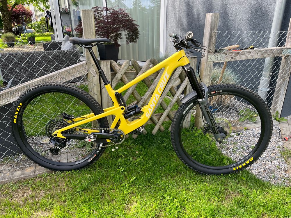 santa cruz megatower amarillo yellow