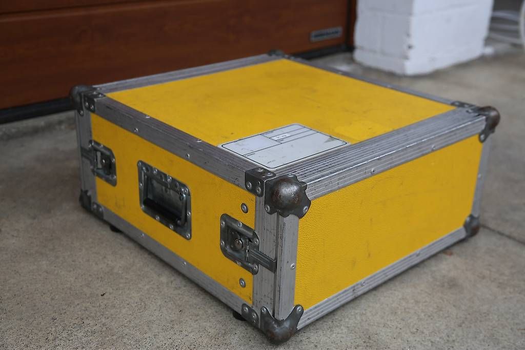 Altri accessori: 19 Rack Case 4HE  kompakt – Usato da Hendschiken venduto da 22406502