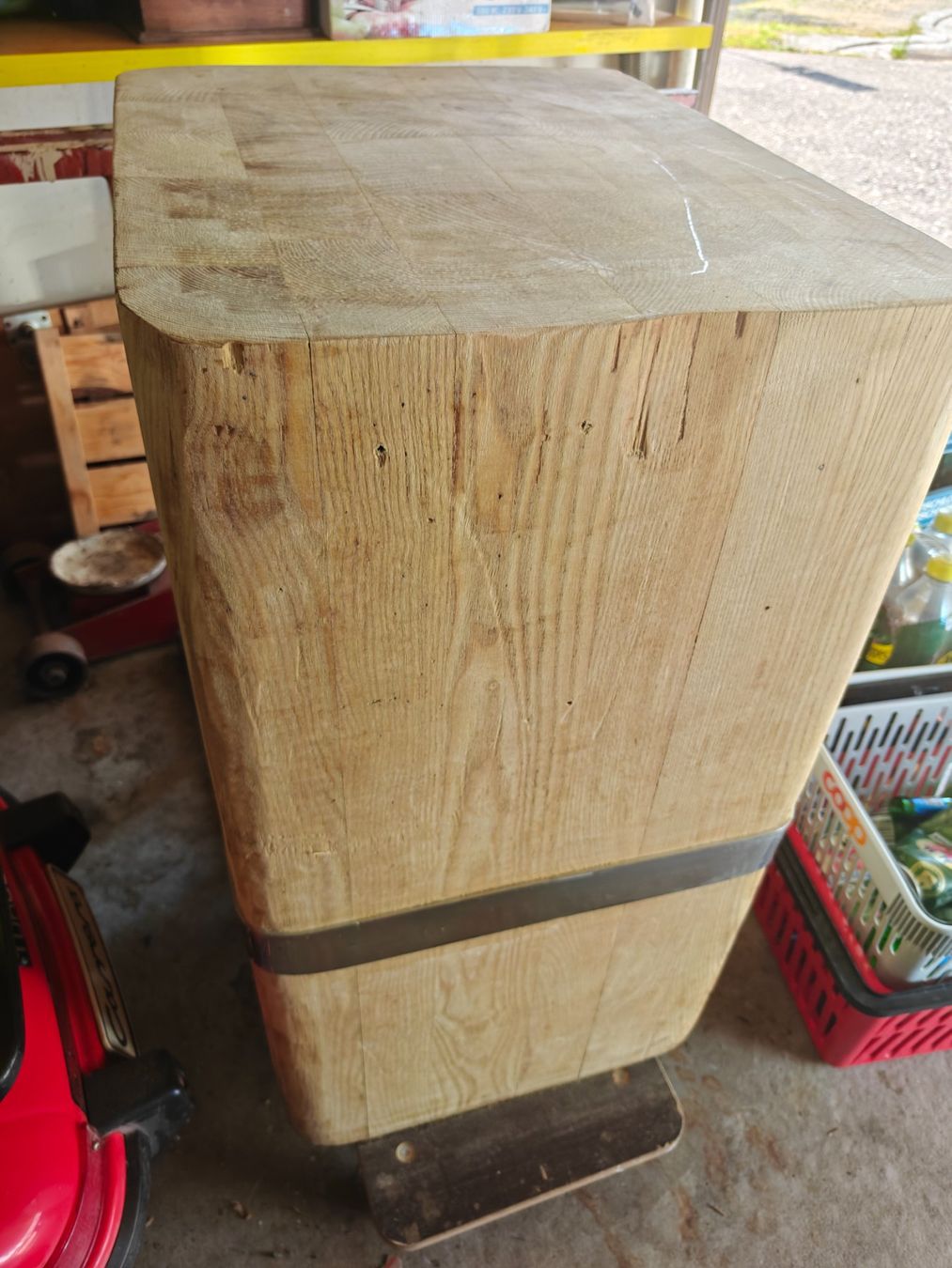 Articoli in legno: Haustock aus Holz – Usato da Rickenbach BL venduto da Karigass