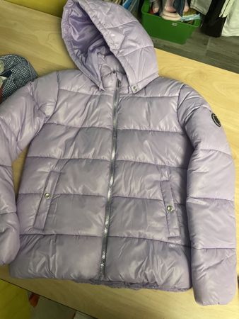 Winterjacke von ONLY, Grösse 158, Farbe Lila, Top Zustand!
