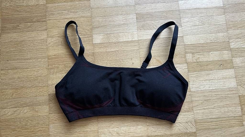 Gymshark Altra biancheria intima: Gymshark Sport Bra "NEU" – Nuovo e nell'imballaggio originale da Thun venduto da SelinaW1995