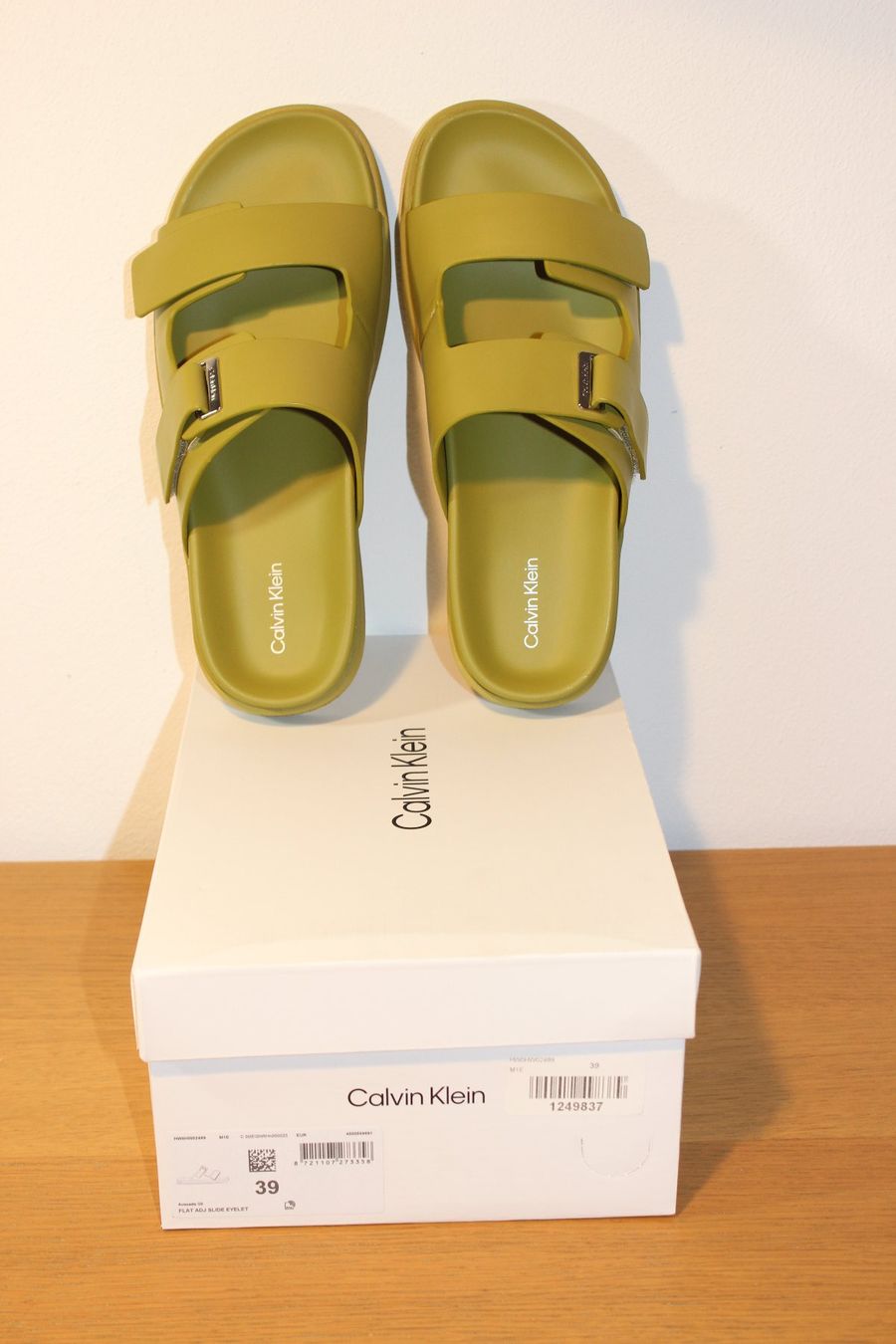 Damenschuhe: Calvin Klein Pantoletten, Gr. 39 neu – Neu und originalverpackt aus Basel von Mila_Graf 7