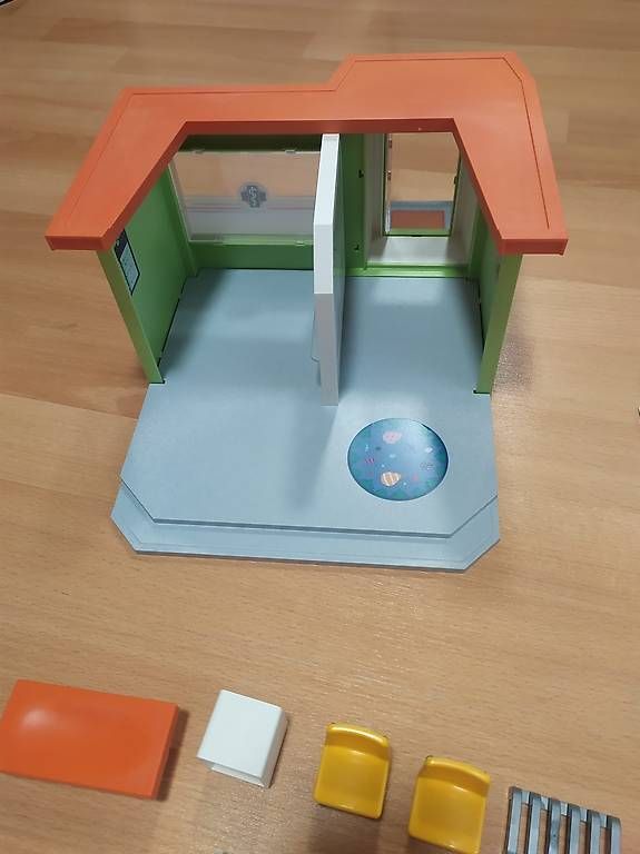 Playmobil Giocattoli: Playmobil Arzt Station – Usato da Schlatt TG venduto da Andis3 1
