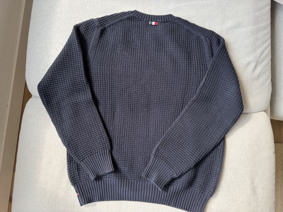 Moncler Pullover & Sweatshirts: Moncler Pullover aus Wolle – Gebraucht aus Meilen von Zurich_Glam 1