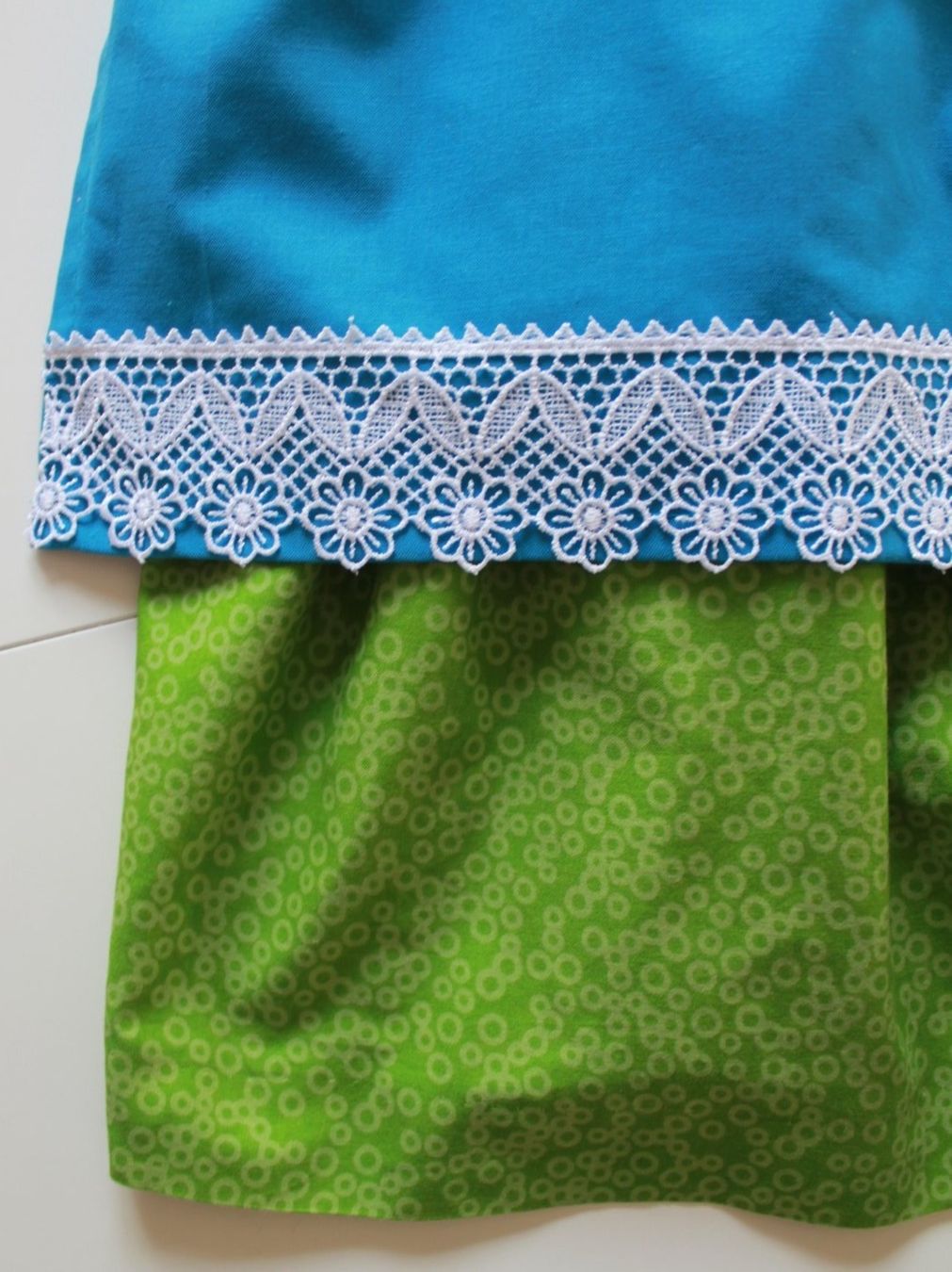 Costumi: Dirndl STOIBER t. 36 - Oktoberfest  Beer – Usato da Peseux venduto da Gilloss 3
