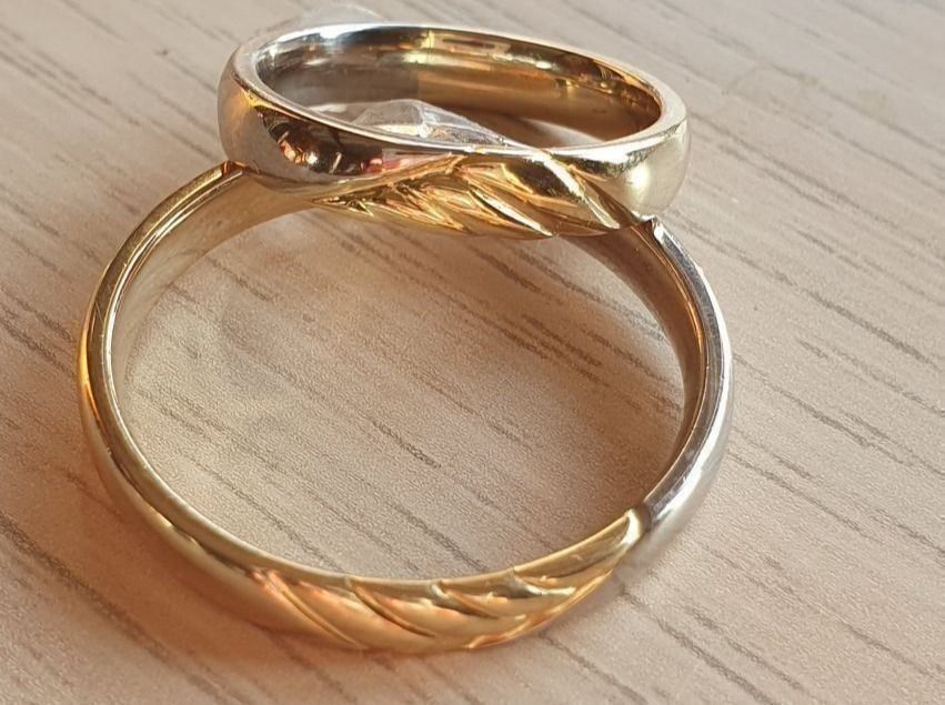 Bagues: Traumhafte Eheringe, 18 Karat Gold 750 – Neuf (Voir description) à Unterägeri par Altgoldschmuck 1