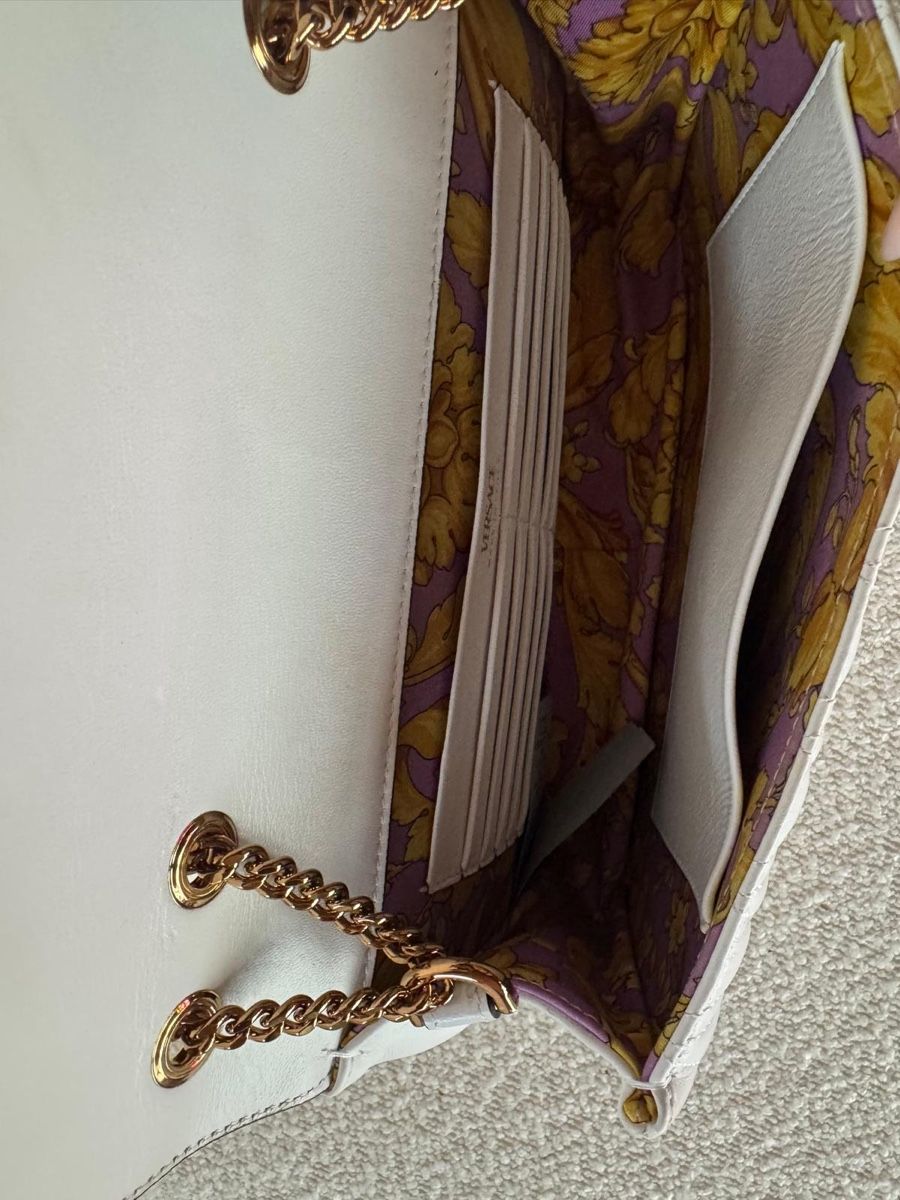 Versace Taschen für Damen: Versace Virtus Quilted Shoulder Bag – Gebraucht aus Twann von shk_g6st 5
