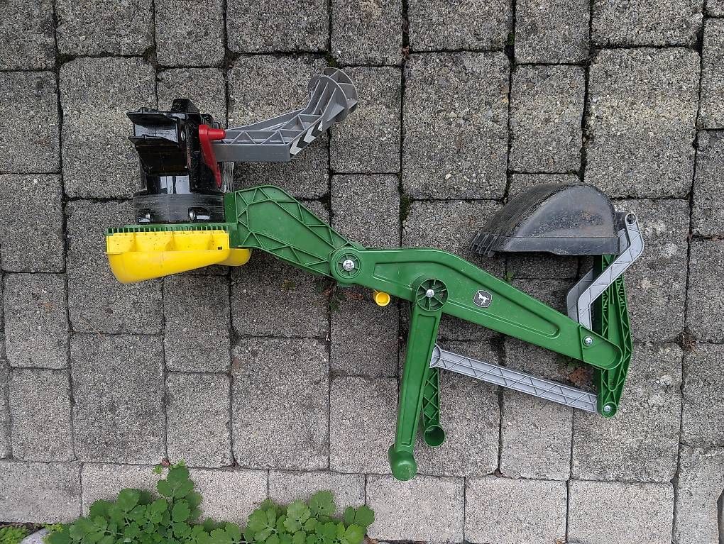 Fahrzeuge für Kinder: Heckbagger für Kindertraktor – Gebraucht aus Rickenbach b. Schwyz von Planetus 1