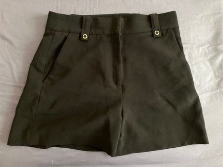 Short  élégant noir - Taille 42- Super état!