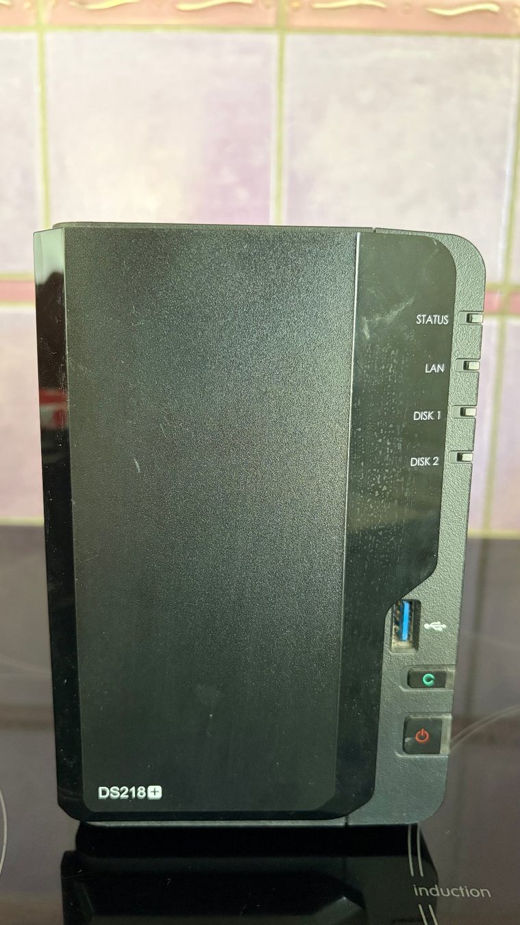 Synology Server: Synology NAS DS218+ 6Go RAM (2+4) sans DD – Usato da Fontaines NE venduto da Pluchon 1