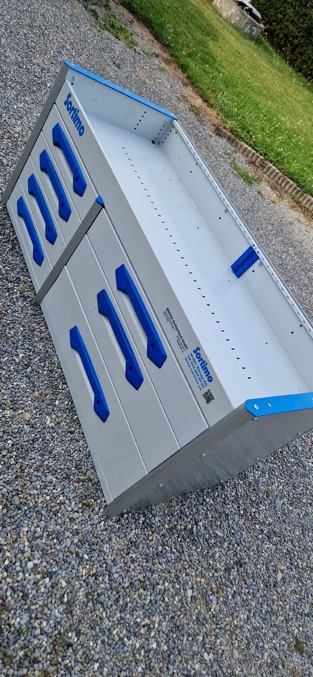 Regale: Meuble à tiroirs SORTIMO pour véhicule  – Gebraucht aus St. Ursen von cpi23 3