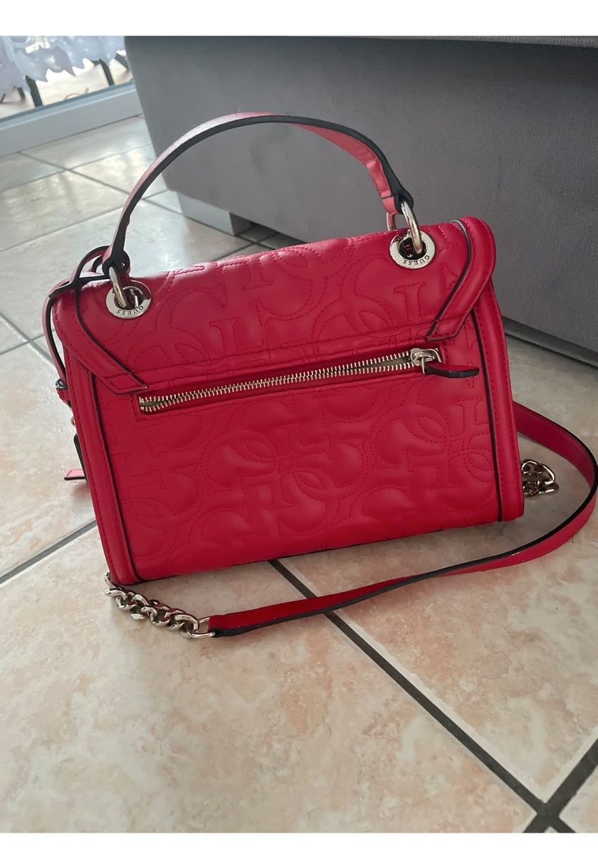 Guess Sacs femmes: Borsa Guess rossa  – D'occasion à Cugnasco par sd1520 1
