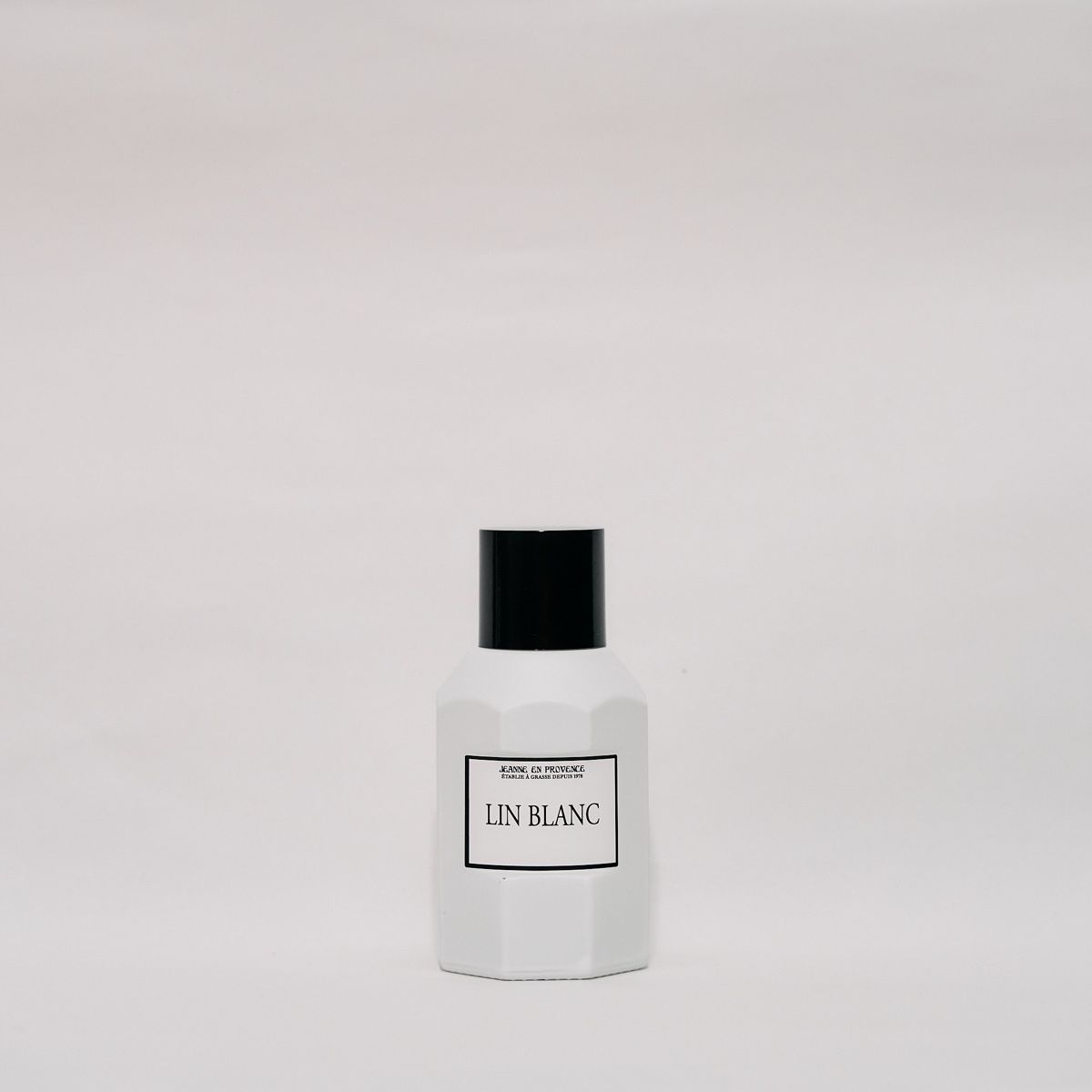 Profumi & Eau de Toilette: Jeanne en Provence Lin Blanc – Usato da Walenstadt venduto da goodperfumes
