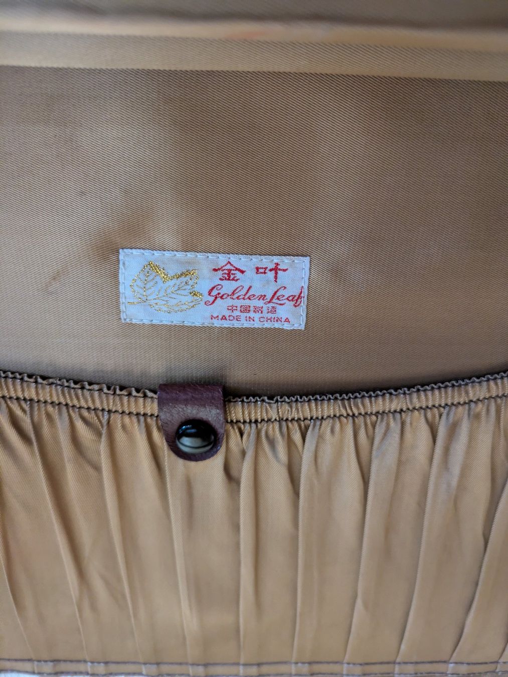 Valises de voyage: 2 alte, schöne Koffer – D'occasion à Niederlenz par pco_577d 6