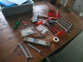 Posten mit diversem Handwerker Werkzeug wie Knipex ab 1.-