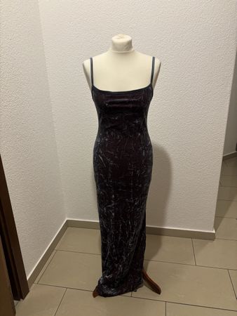 Abendkleid lang grau/rot gemustertes Samt rückenfrei Gr. S