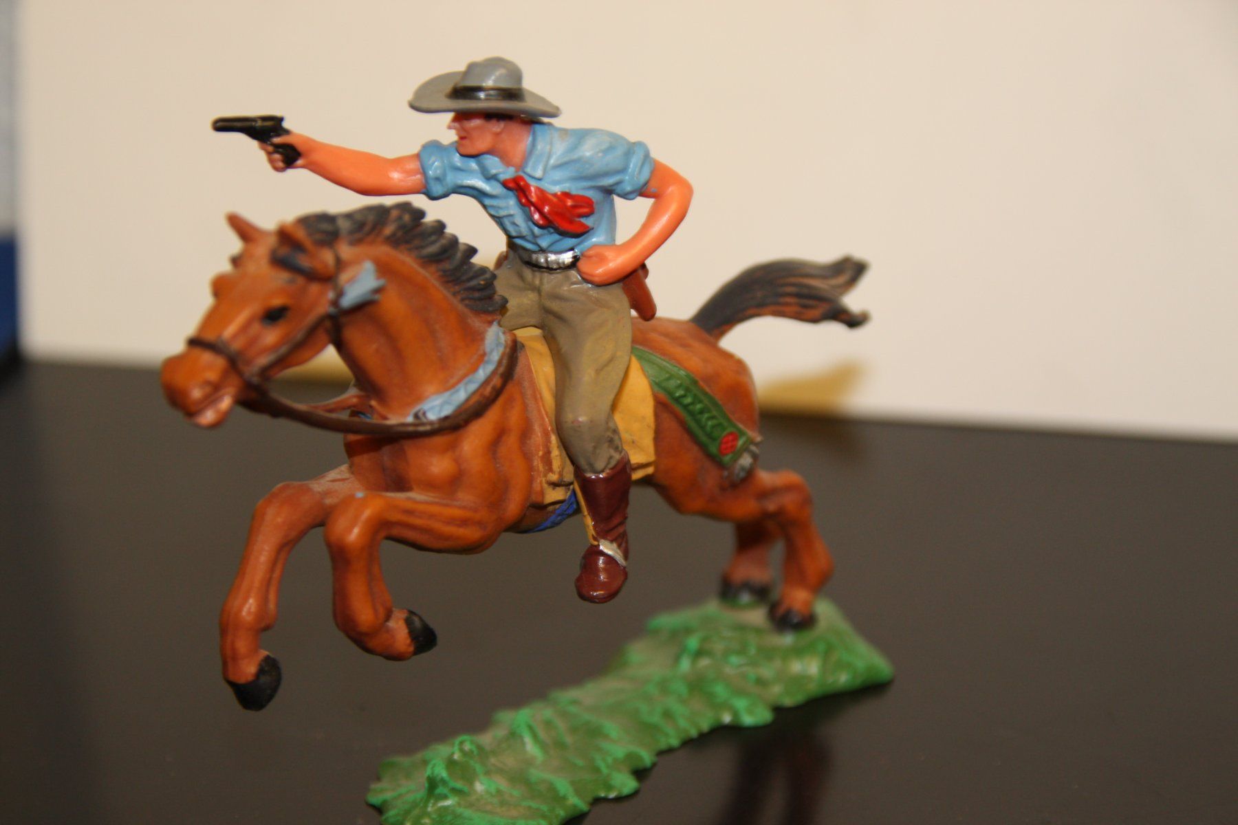 Britains Figuren: Indianer,Elastolin,Deetail Britain 1971,Timpo Toys +Plastic – Gebraucht aus Bremgarten b. Bern von chrissell10