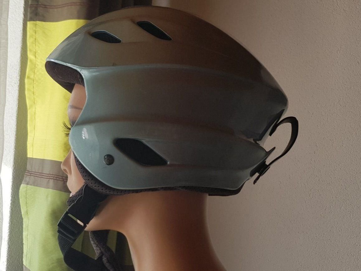Giro Helme: Ski Snowboard Helm Giro – Gebraucht aus Morens FR von Kiscica 1