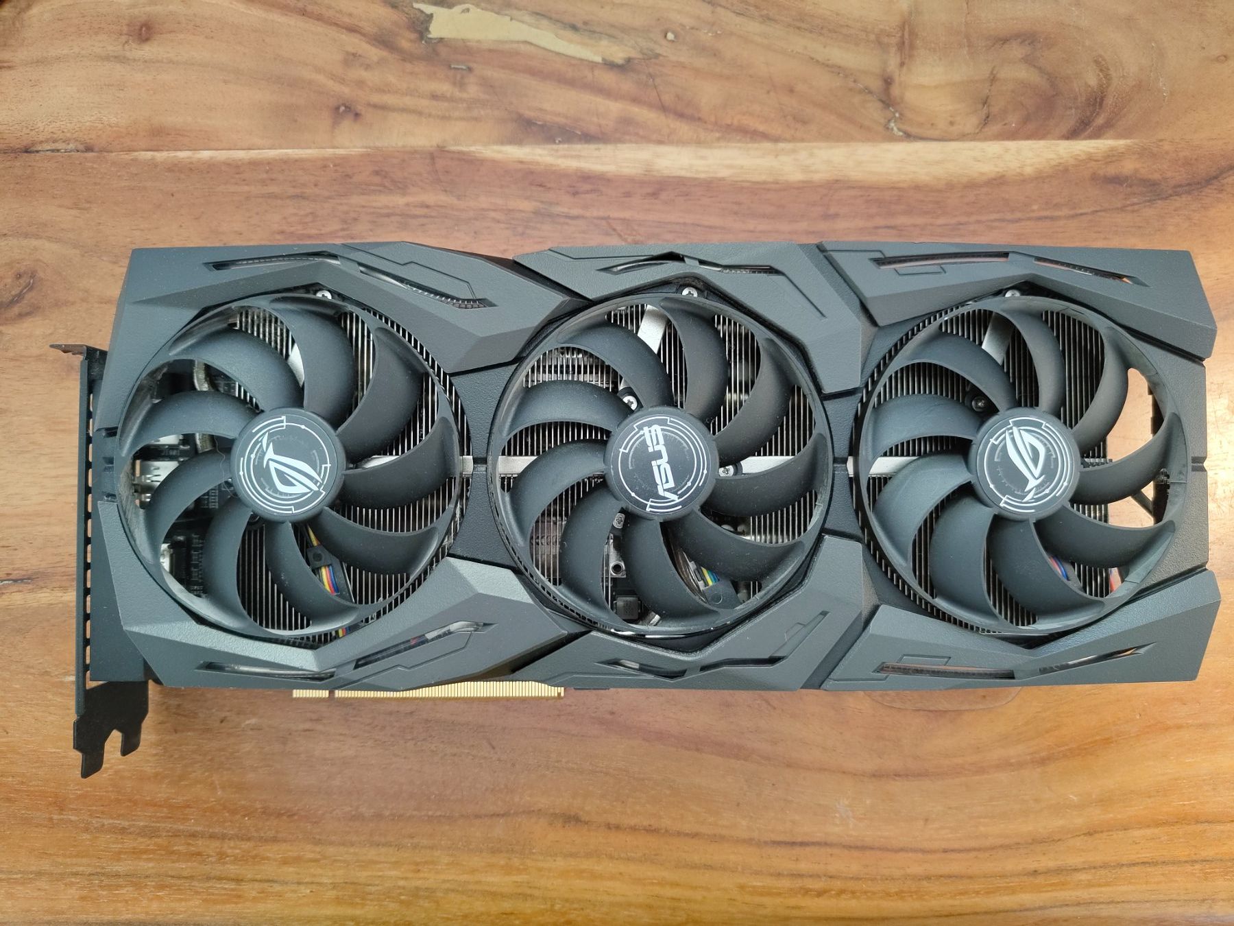 Asus Schede grafiche: ASUS Radeon ROG STRIX RX 5700 O8G GAMING – Difettoso da Heimberg venduto da mam_rj92