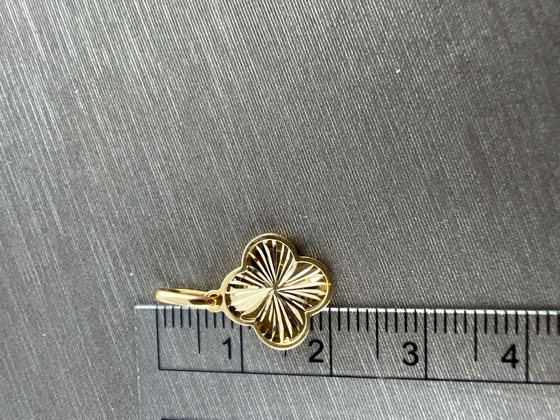 Anhänger: Anhänger 750 Gold – Gebraucht aus Niederuzwil von leo_8857 4