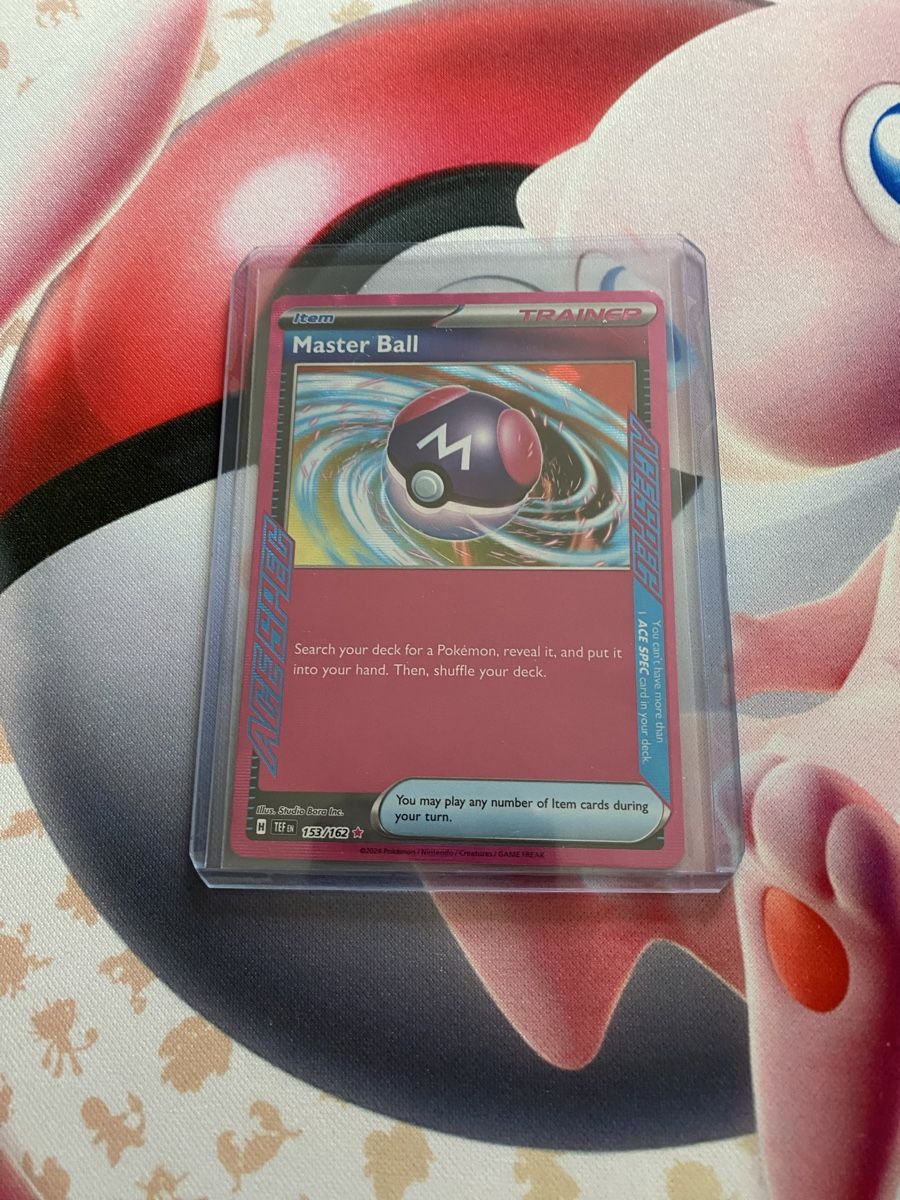 Pokémon Carte collezionabili: Pokemon Master Ball 153/162 TEF – Usato da Grindelwald venduto da TSG-G-Town