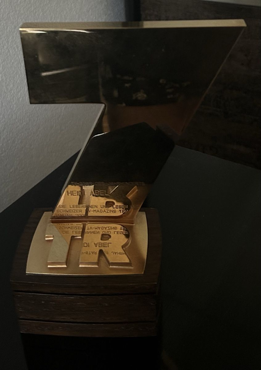 Altre raccolte & rarità: Original Trophäe TV-Star des Jahrhunderts Heidi Abel – Usato da Frauenfeld venduto da Colonia64 7