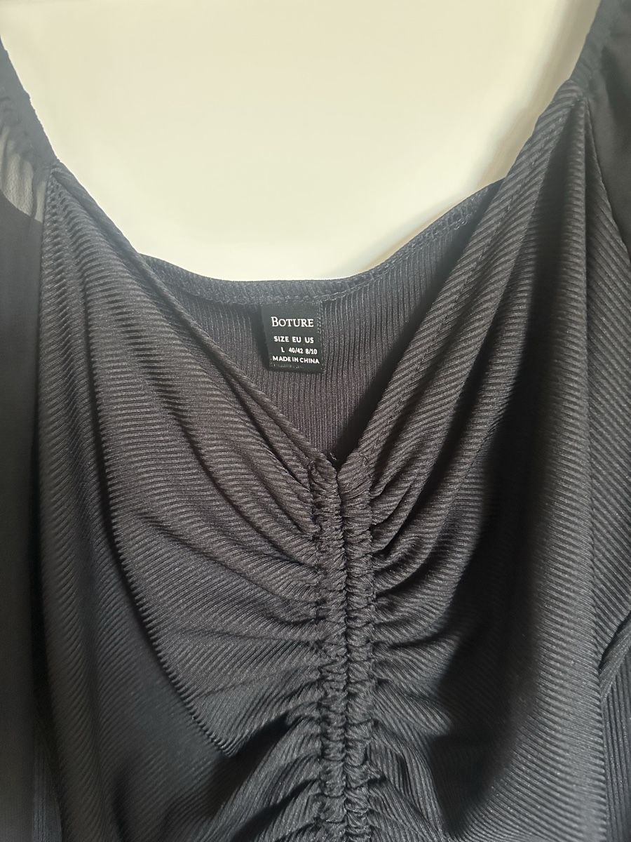 Robes: Kleid schwarz Grösse M neu – D'occasion à Reinach BL par Alles_muss_weg00 2