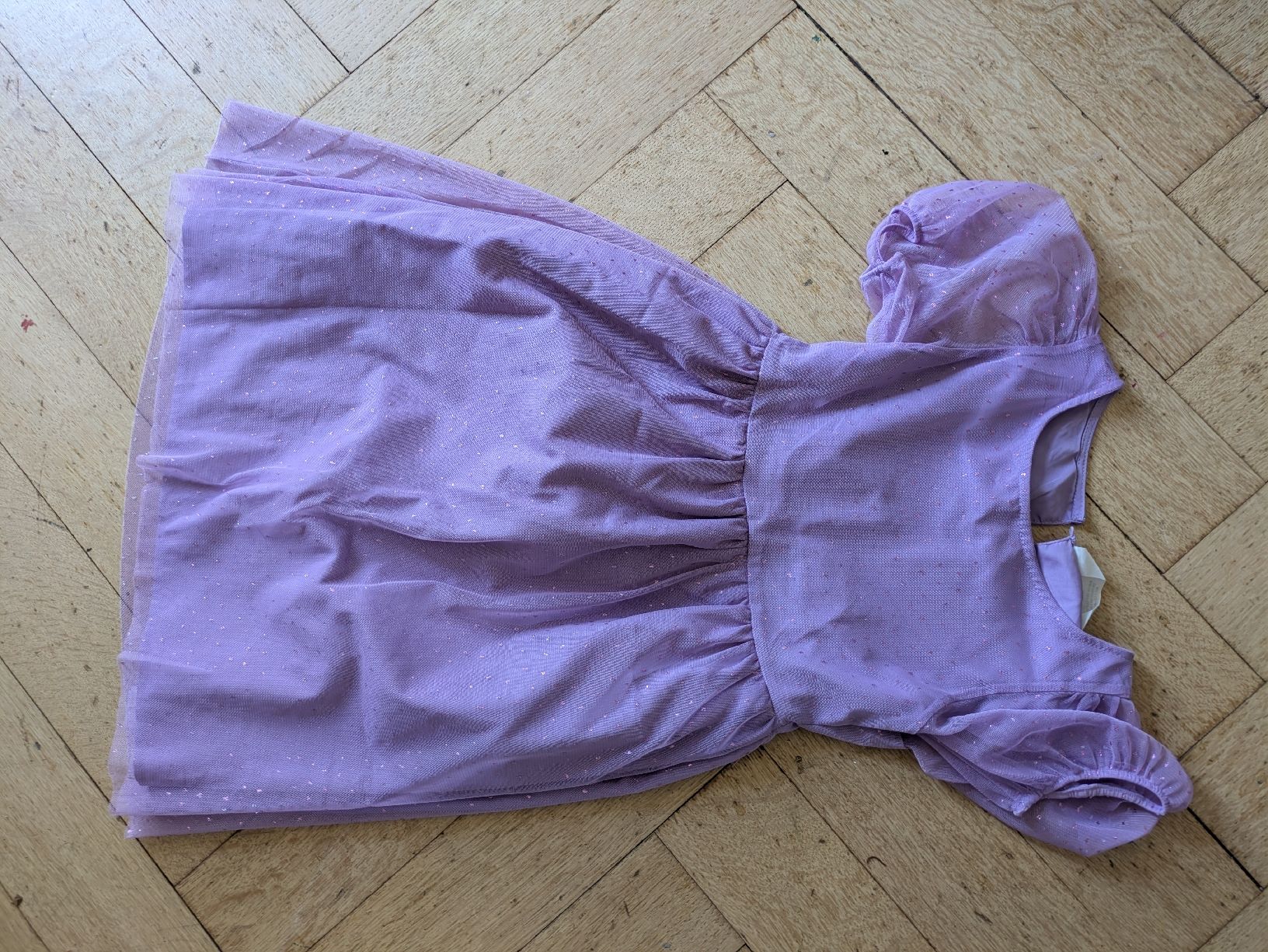 Lotti & Set di vestiti: Kleiderpaket Mädchen, mit 2 Röckli, Gr. 122/128 – Usato da Zürich venduto da andh 3