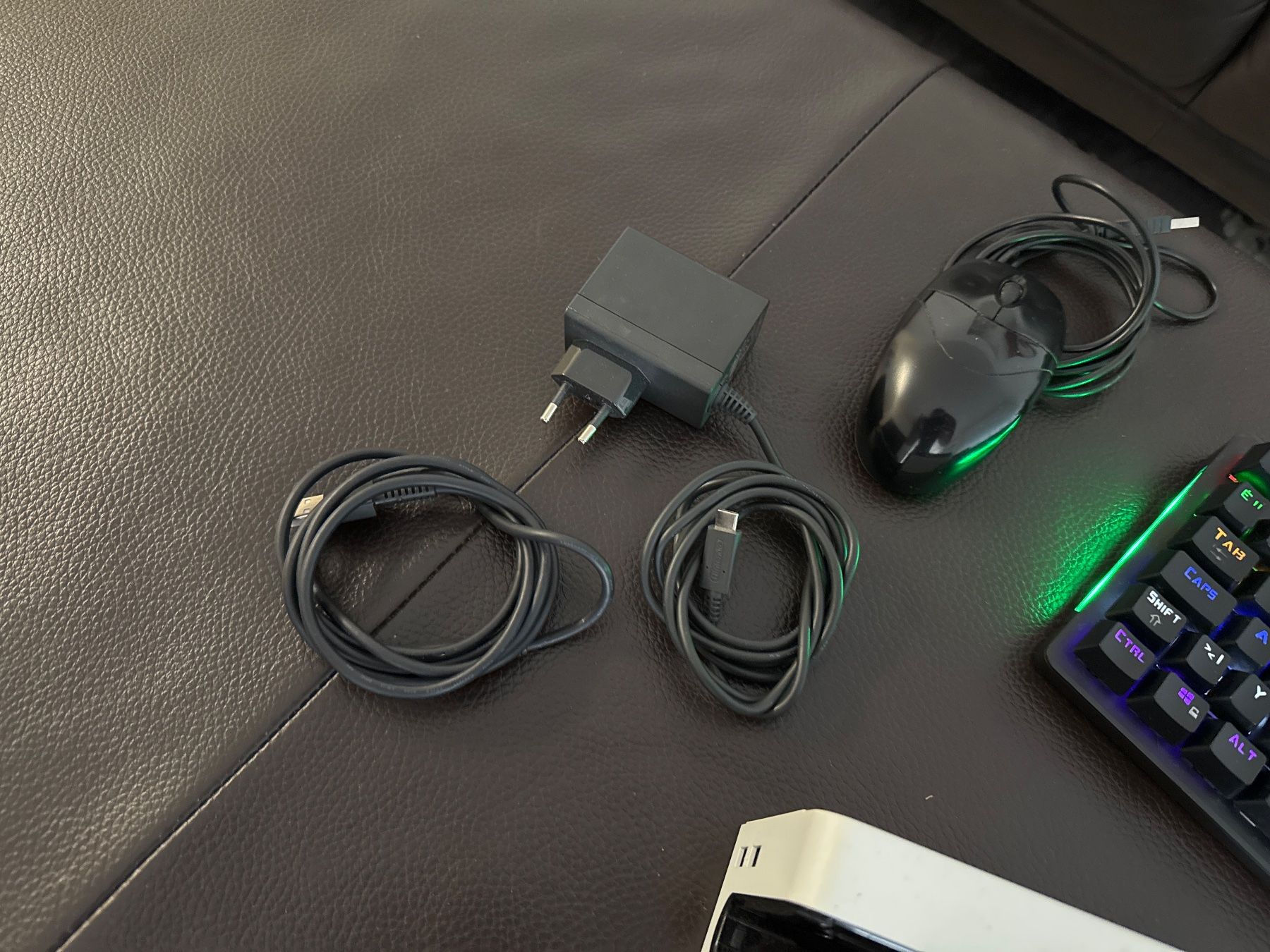 Nintendo Console: Nintendo  Switch Led – Usato da Zug venduto da Jm2005 5