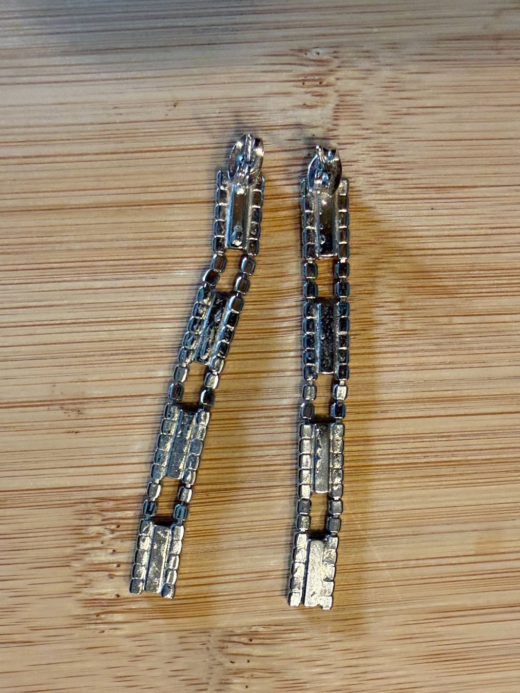 Ohrringe & -stecker: Modeschmuck  Ohrringe lang Strass silberfarben modisch – Gebraucht aus Basel von zukk_ 2