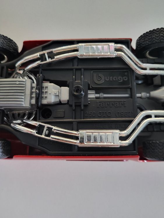 Burago Lamborghini Centenario LP770-4 Modellauto – 1/43, Grau/schwarz, Ca. 12 Cm – Metall/Plastik