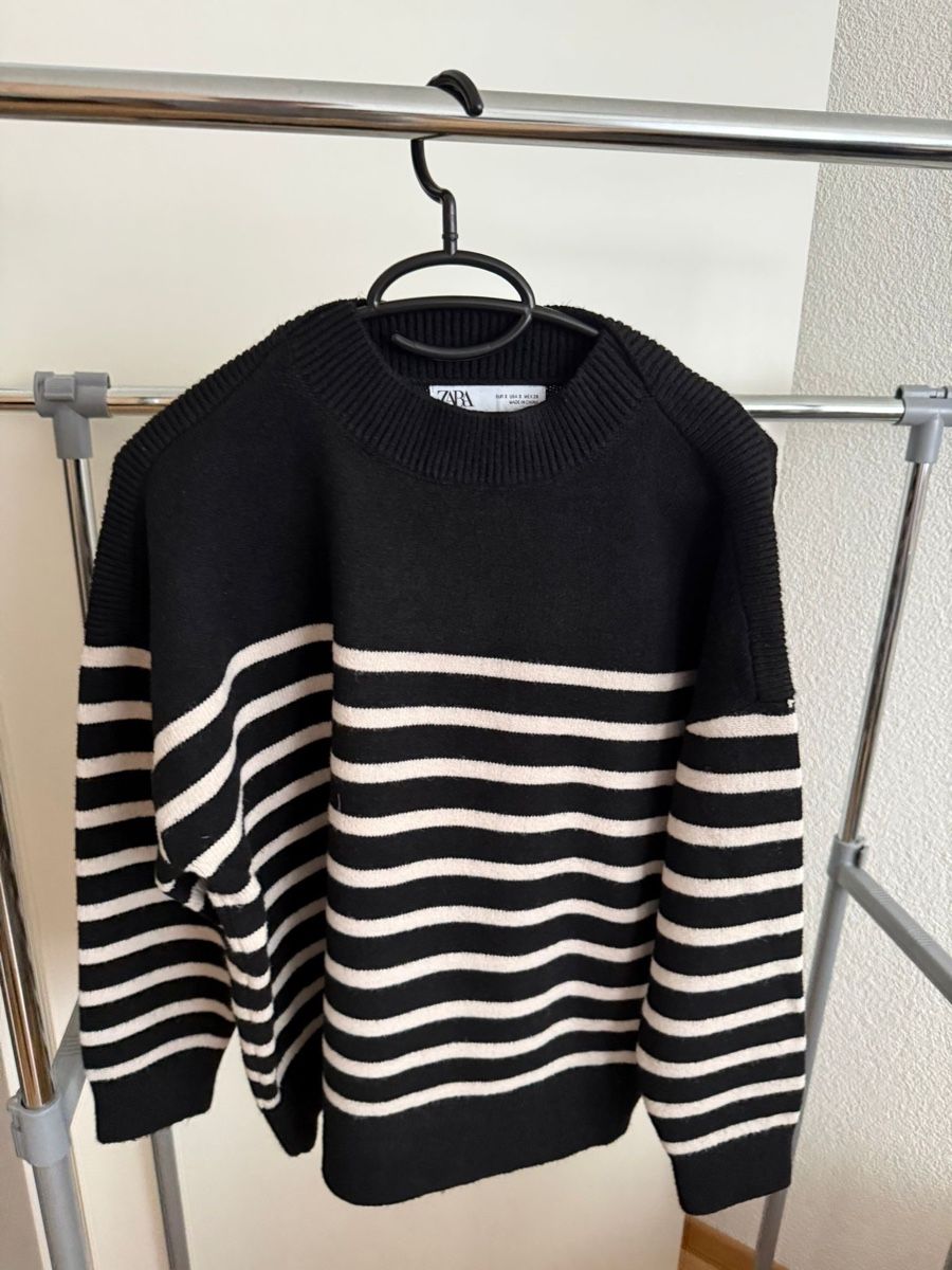 Zara Maglioni & Felpe: Zara Strickpullover, Gr. S, schwarz-weiss gestreift. Neu! – Nuovo (secondo la descrizione) da Dintikon venduto da 2ndhandcloset