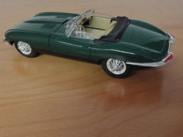 Jaguar XK.E 4,2 Liter - Polistil 3-81 / 1:16