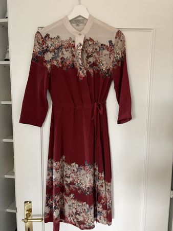 Kleid von All Saints