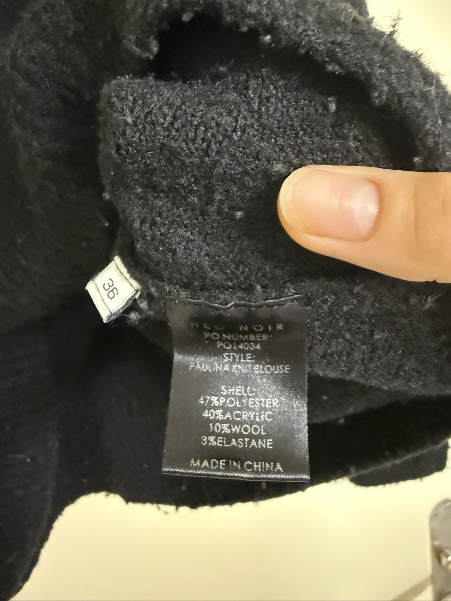 Maglioni & Felpe: Pullover Neo Noir Grösse S – Usato da Mörschwil venduto da Seegurke18 2
