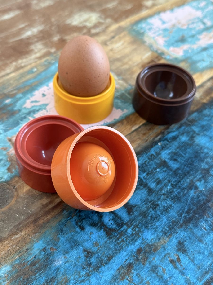 Altre Stoviglie: Retro Eierbecher Tupperware vintage 70er Jahre – Usato da Strengelbach venduto da shihtzuliving_22 2