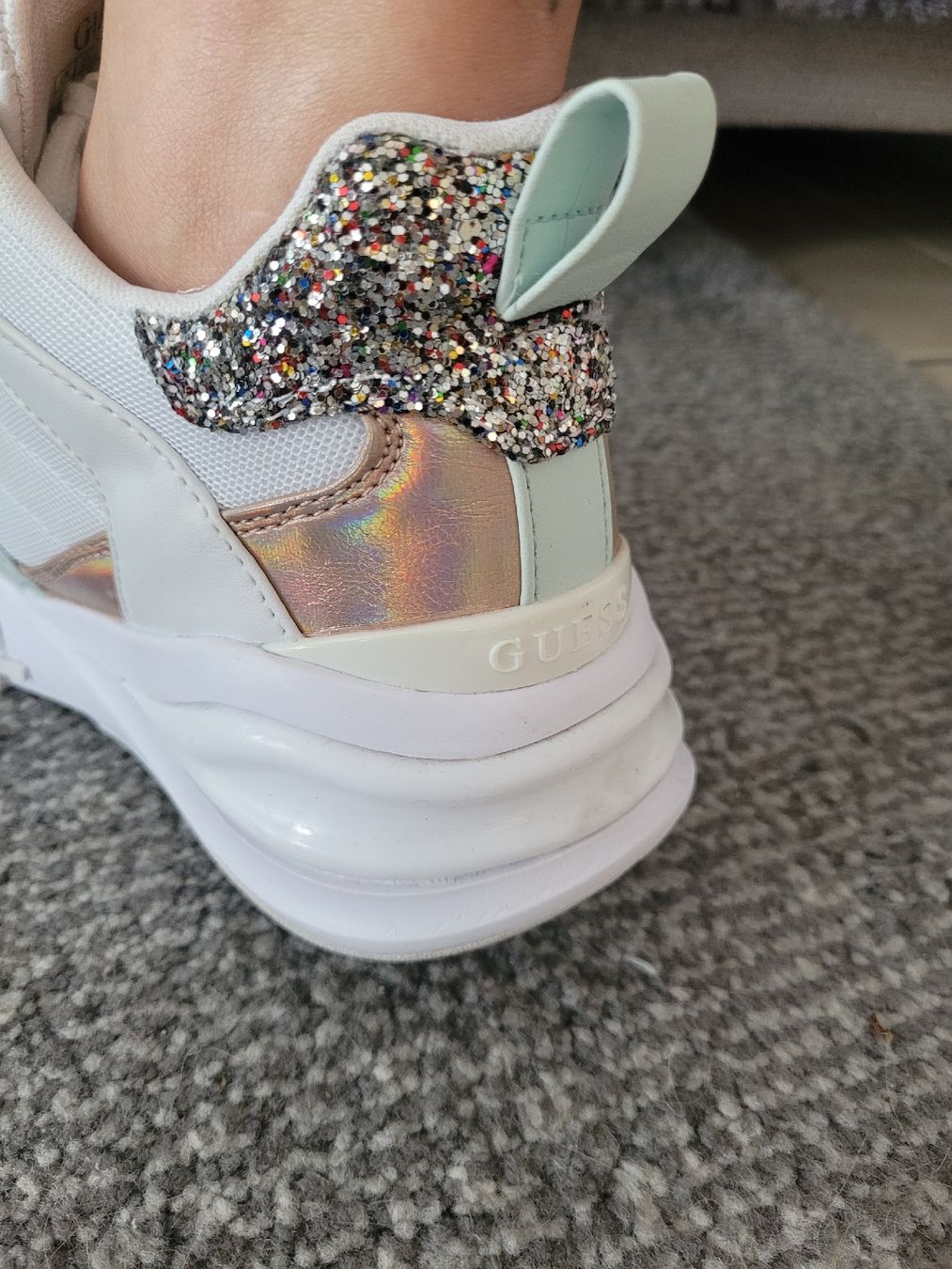 Guess Damenschuhe: Chaussures Guess femme nr.37 – Gebraucht aus Courtaman von Bluejazz 1