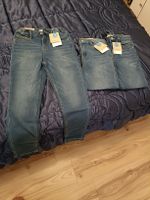 jeans 👖 Kinder Manor 