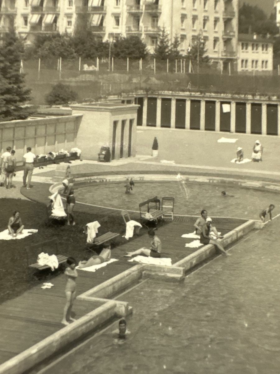 Ansichtskarten: 1935 AK Gstaad, Schwimmbad, Menschen  – Gebraucht aus Frauenfeld von aluma14 1