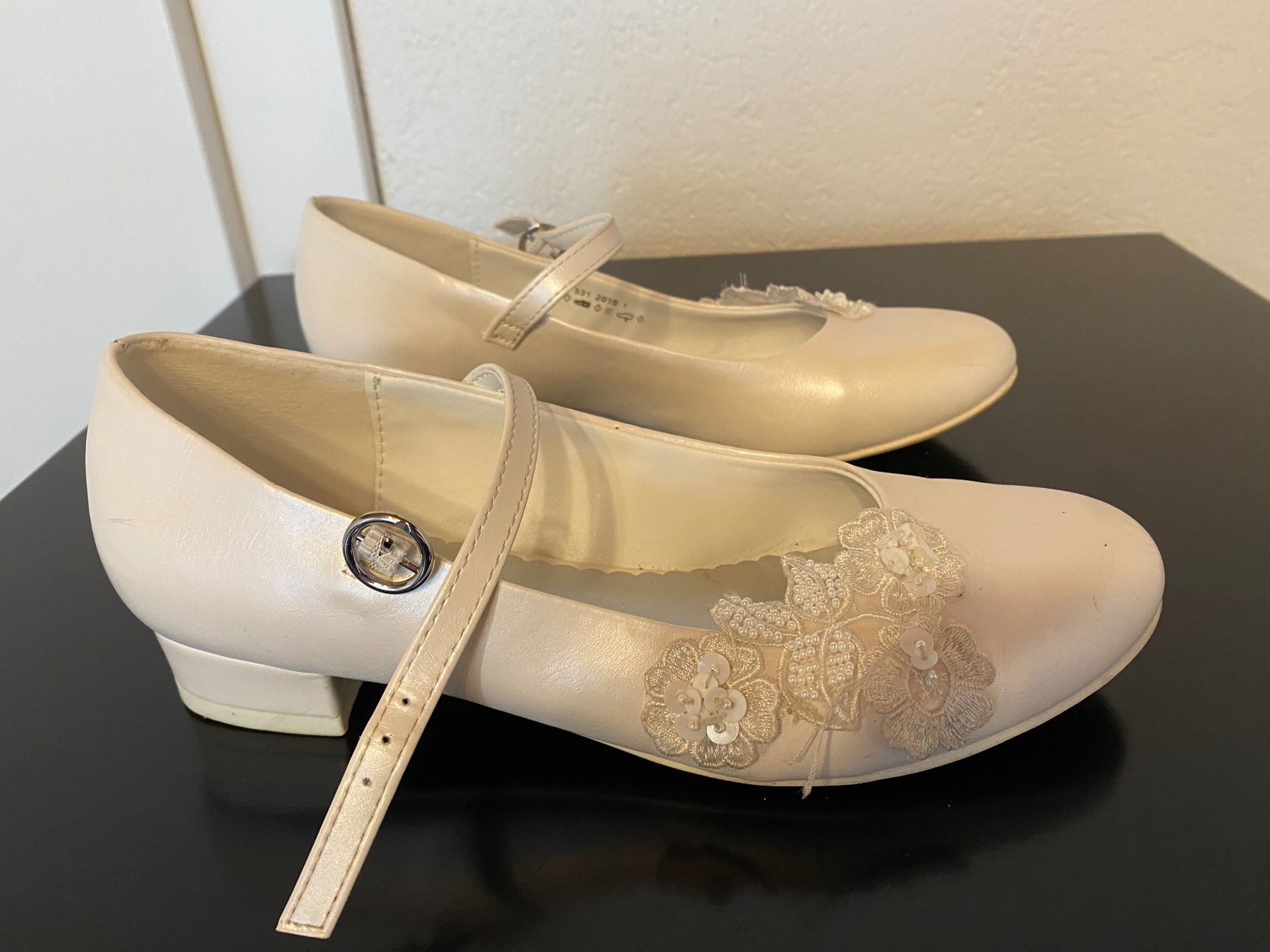Scarpe per ragazzi: Weisse Schuhe – Usato da Beinwil am See venduto da lol_j8dy 2
