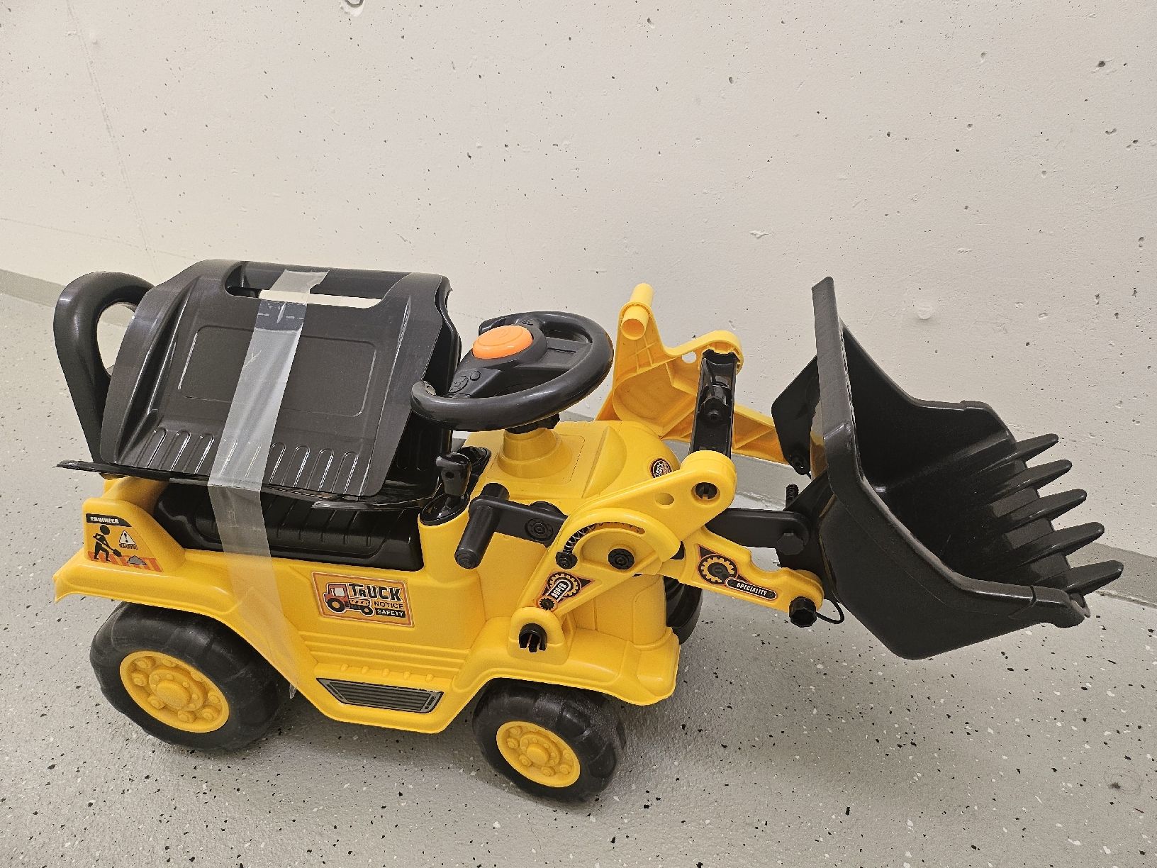 Veicoli per bambini: Sitz Bagger  – Usato da Baar venduto da Naedels-Kreationen 1