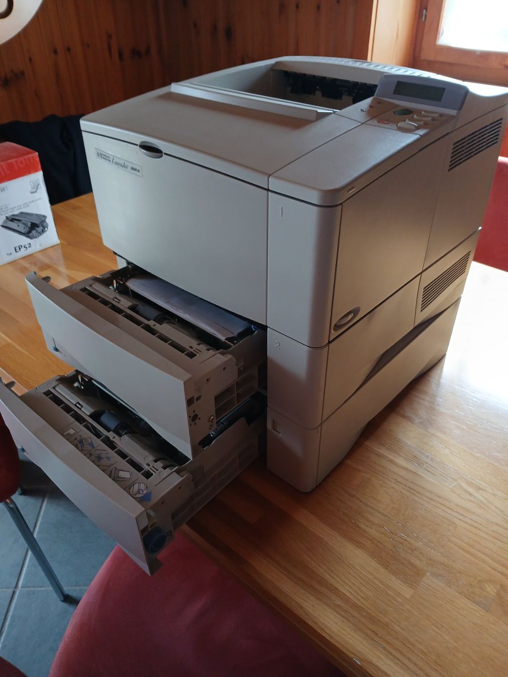 Hewlett Packard Drucker: HP LaserJet 4000N Drucker – Gebraucht aus Stierva von Digidoc 2